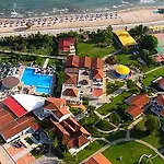 Hotel Garden Village 4*