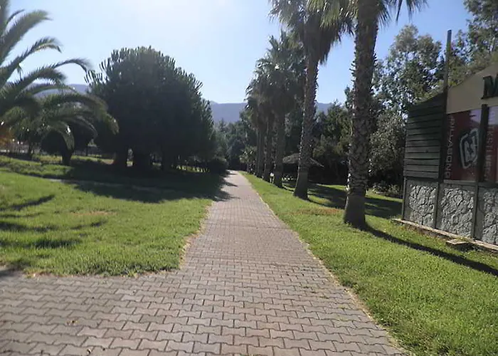 Garden Village Hotel Paleros